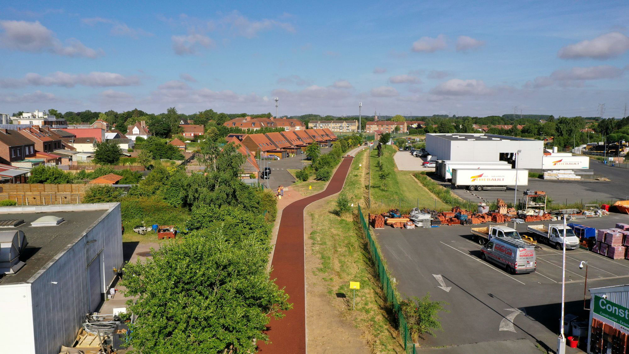 Lire la suite à propos de l’article Première piste cyclable réalisée par STONEGOM en partenariat avec GENEOMAT